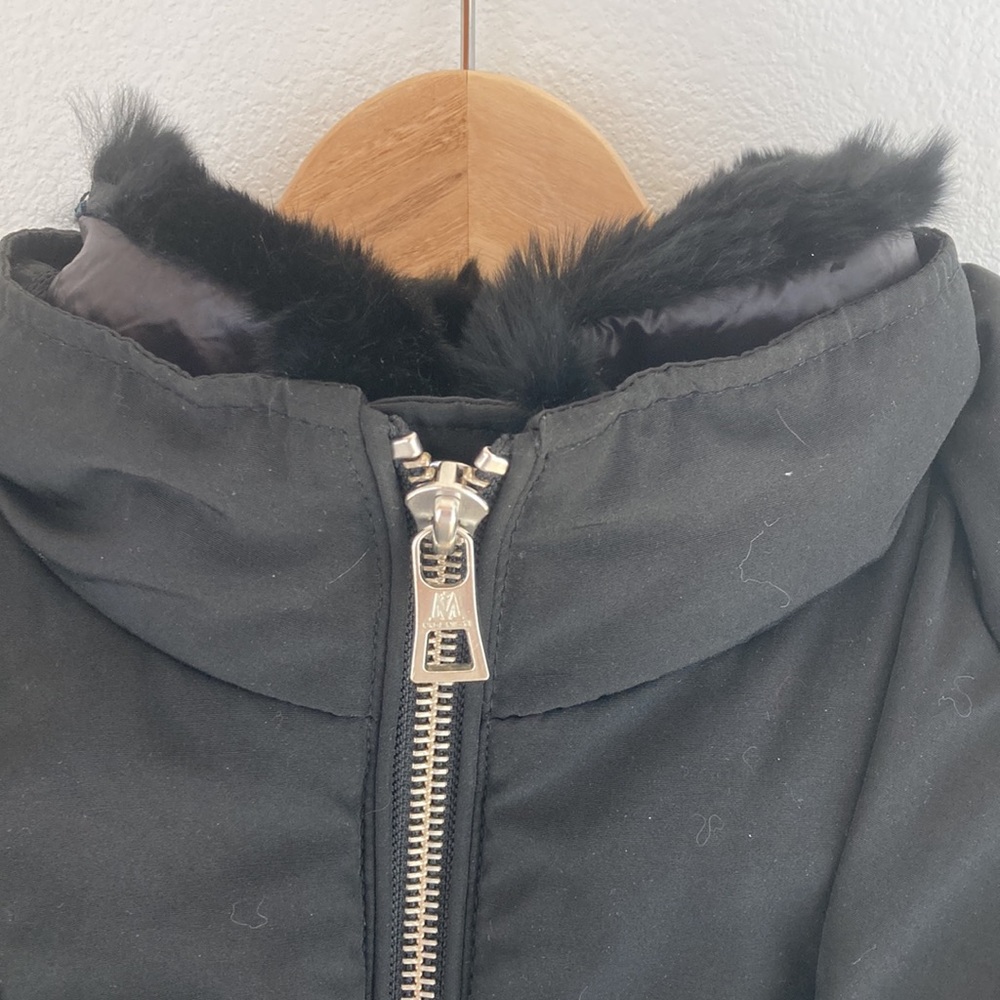 M. Benisti Canadian high fashion quality parka with fox fur removable hood. - Picture 6 of 16